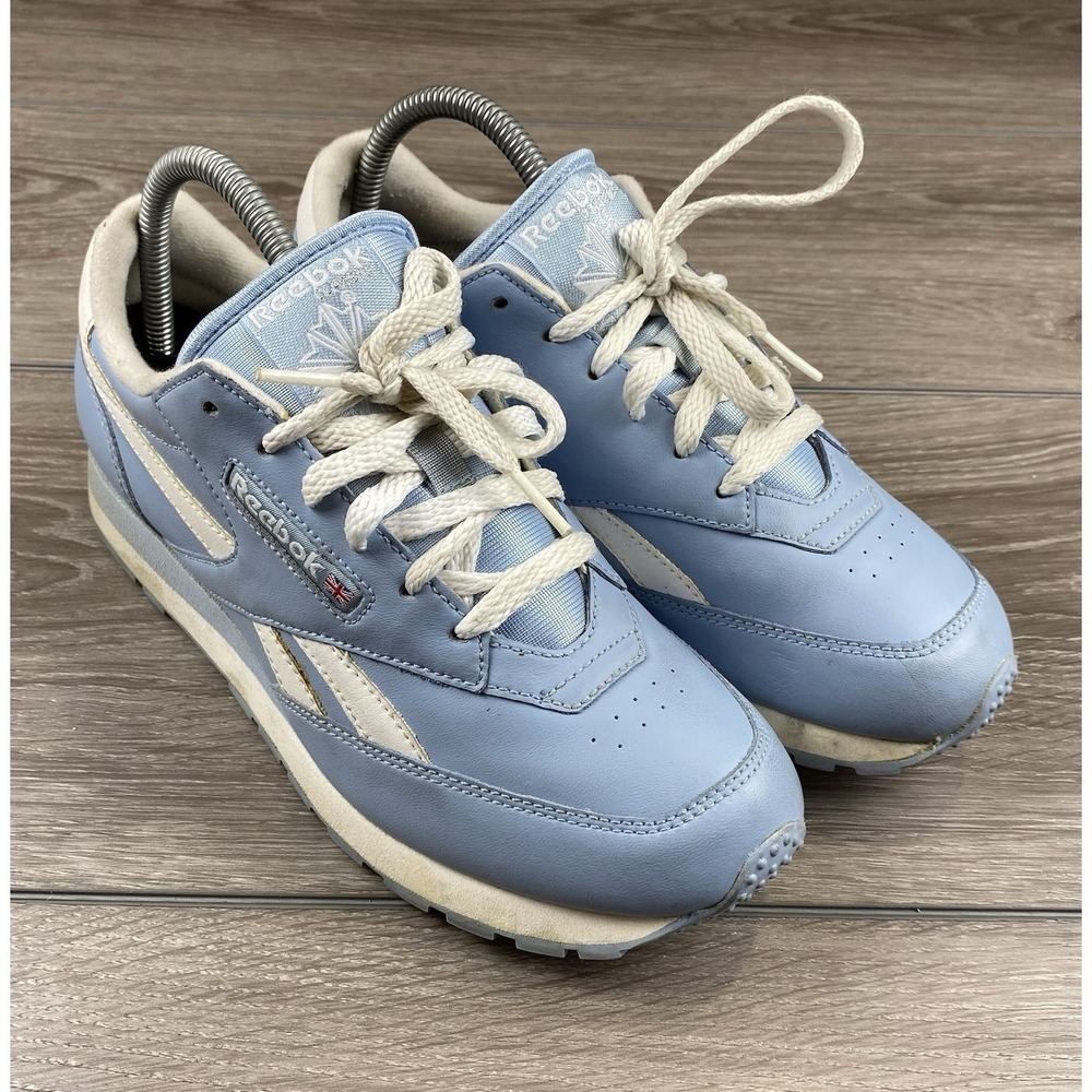 Reebok‎ Women's Classic Leather Low Top Sneakers Blue Size 8.5
